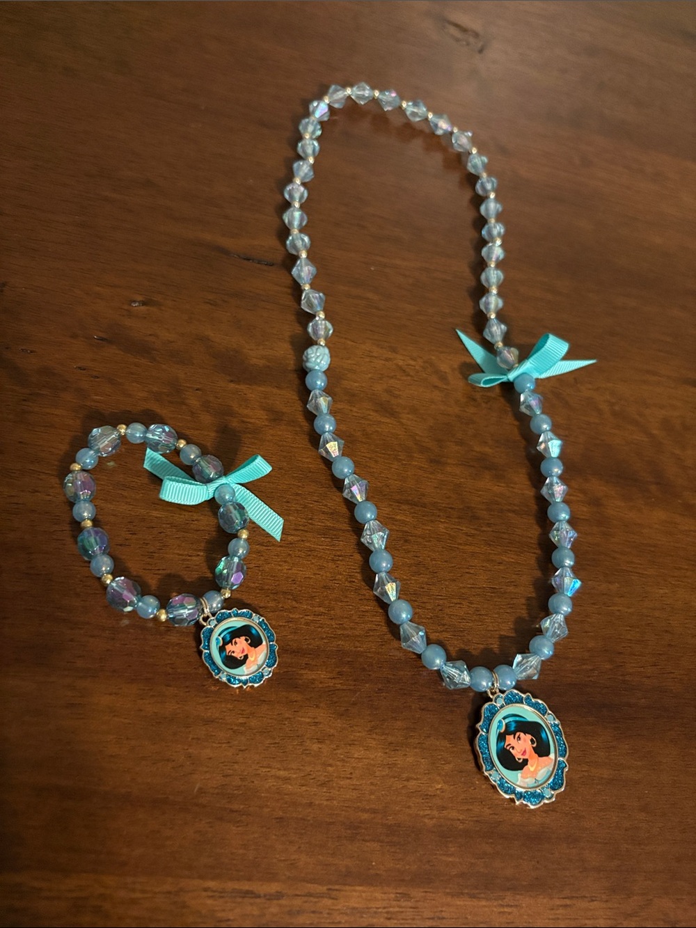 Jasmine Pendant Necklace and Bracelet Set